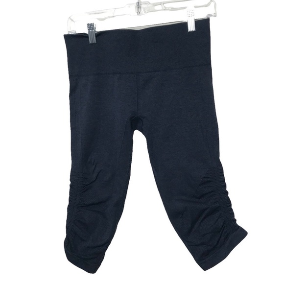 Lululemon Blue Crop Ruched Leggings Approx 6 - Picture 1 of 10